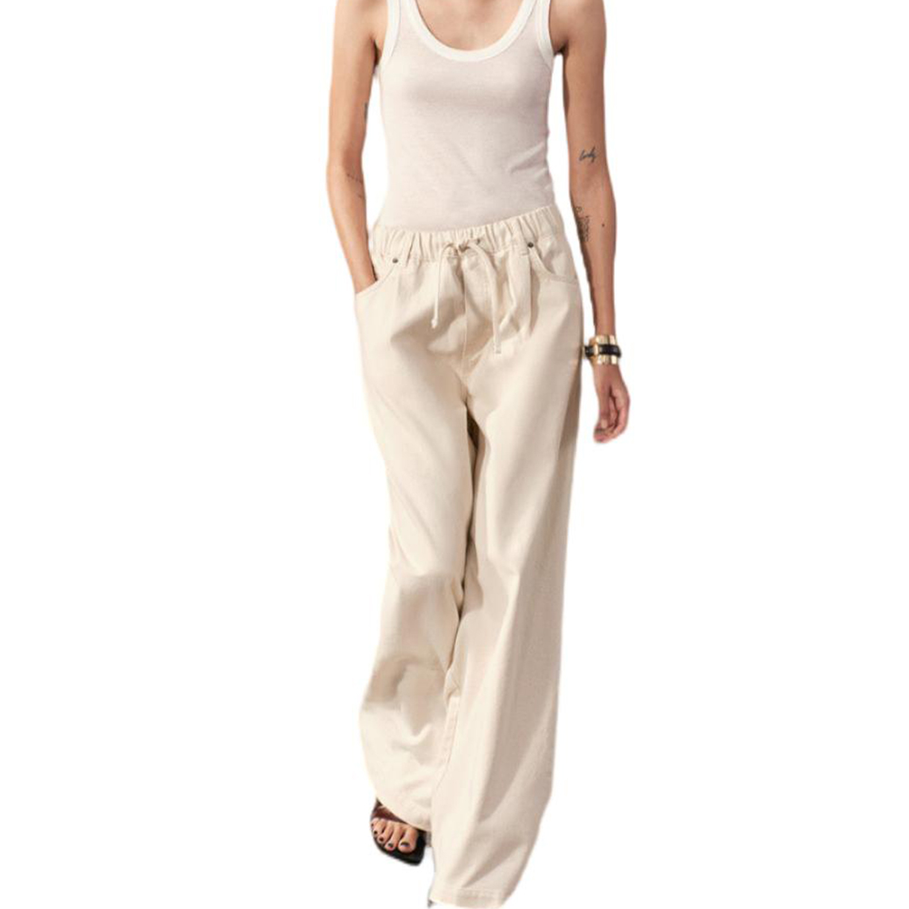 White wideleg pants