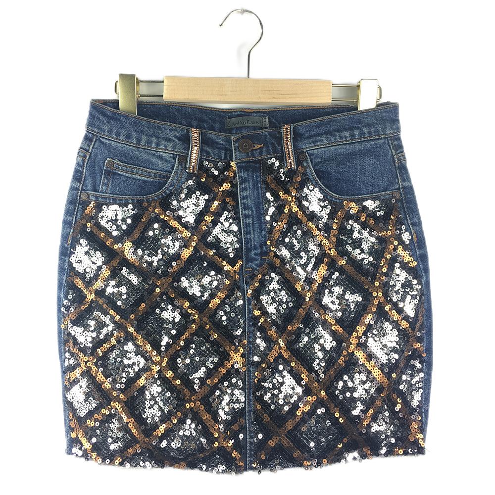 Sequin Embroidery Mini Skirt